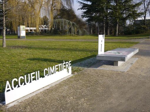 CIMETIÈRE PARC DES JONCHEROLLES